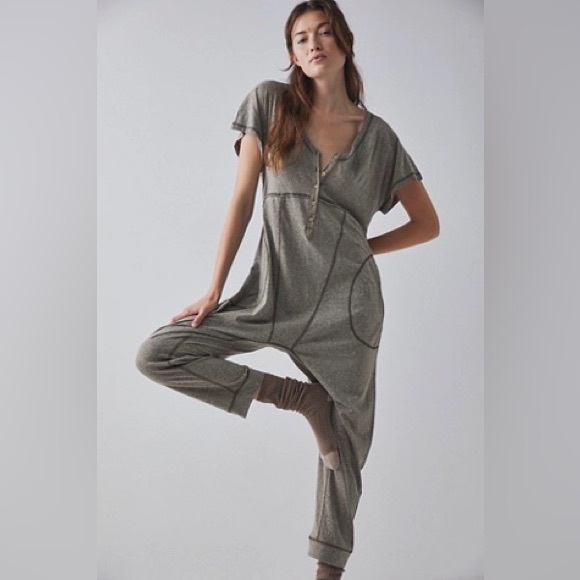 NWOT ⭐️FREE PEOPLE⭐️ INTIMATELY Pillow Talk Henley Romper In Ivory Size M - Picture 5 of 10